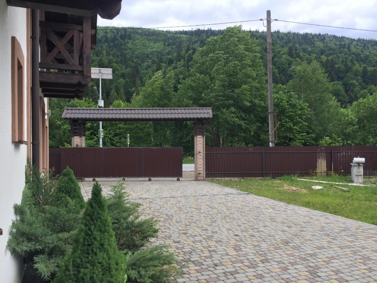 Карпатський Готель Олександрія Mykulychyn Extérieur photo
