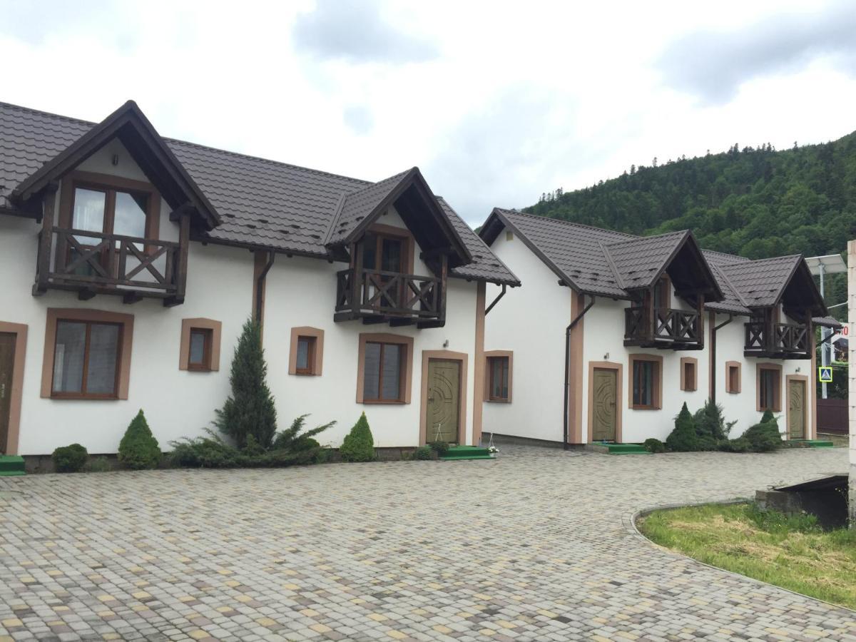 Карпатський Готель Олександрія Mykulychyn Extérieur photo